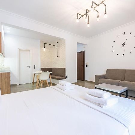 Stylish 1Br Apartment In The Heart Of Koukaki Афины Экстерьер фото