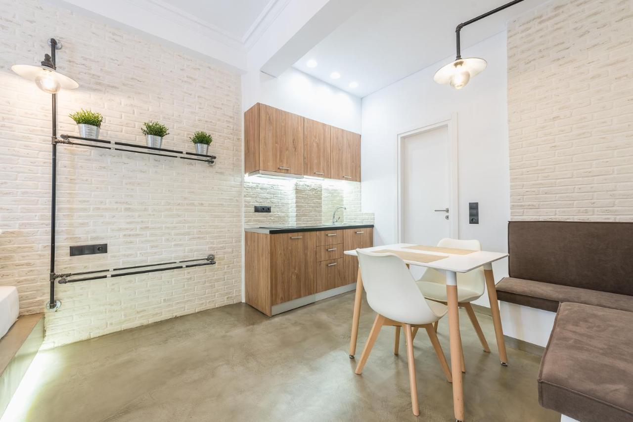 Stylish 1Br Apartment In The Heart Of Koukaki Афины Экстерьер фото