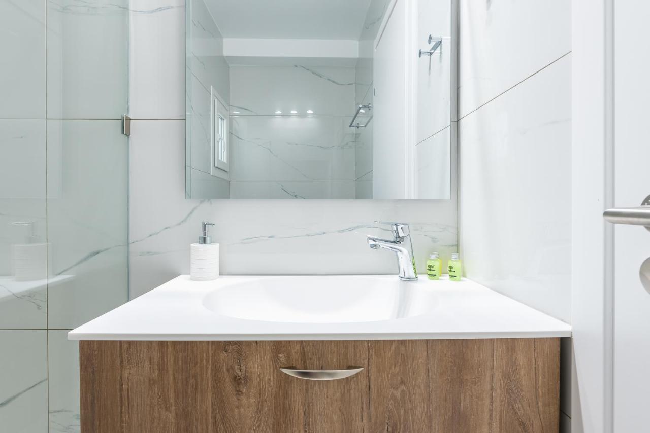 Stylish 1Br Apartment In The Heart Of Koukaki Афины Экстерьер фото